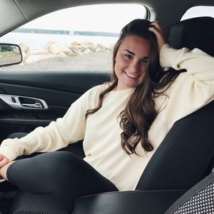 Meet your Posher, Molly